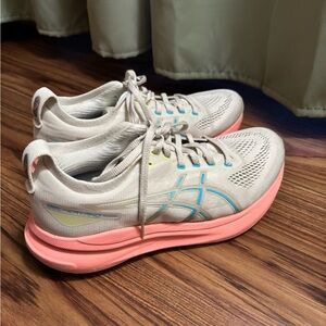 ASICS Gel-kayano 31 Women's running shoes size 8.5